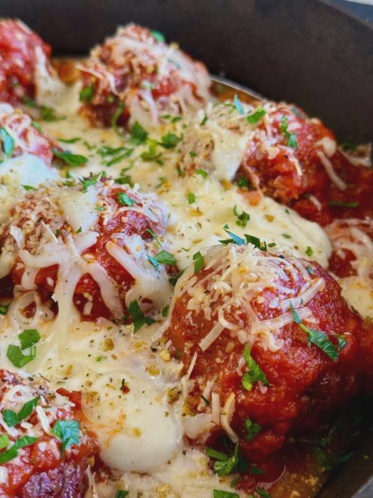 Smoked Meatballs with Burrata Cheese