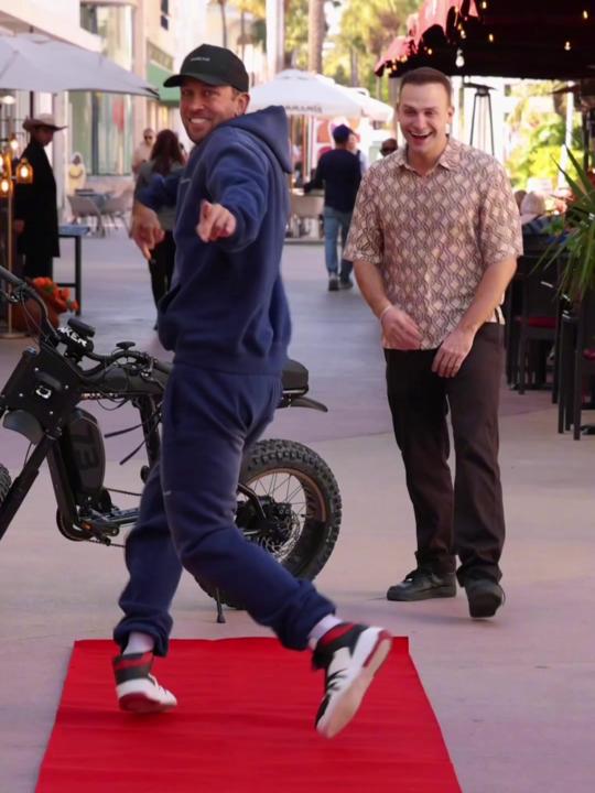 Andrew Wave Red Carpet