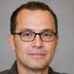 Lucian Hollander
