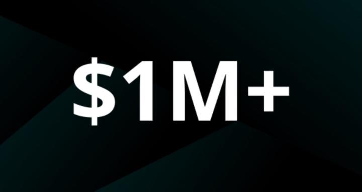 $1M+