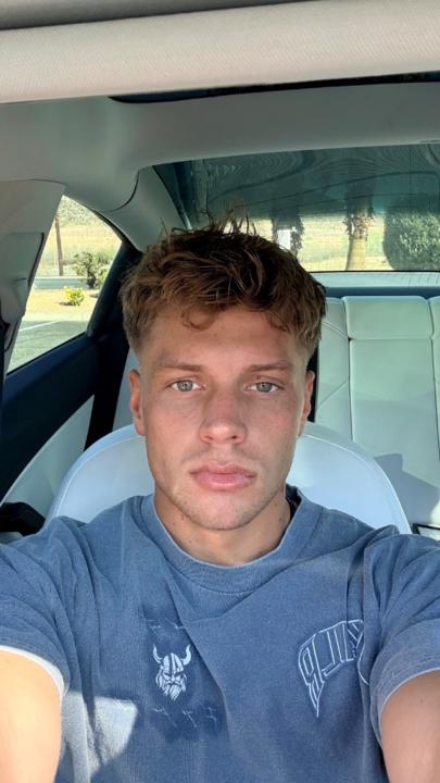 Davis Larsen