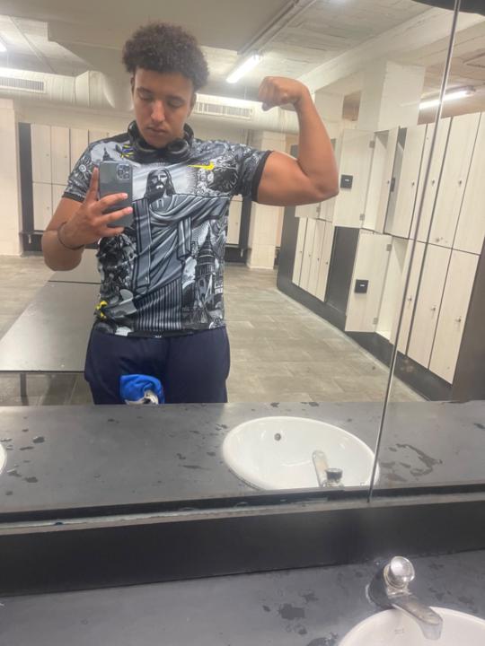 Alex Amezaga