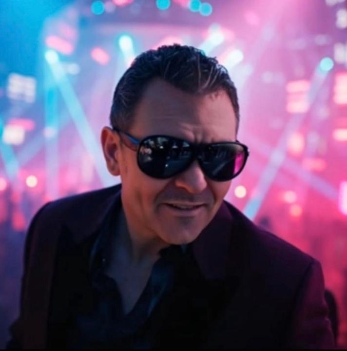 Carlos Mira