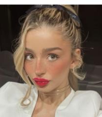 Zoe Heguiabehere