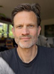 Daniel D