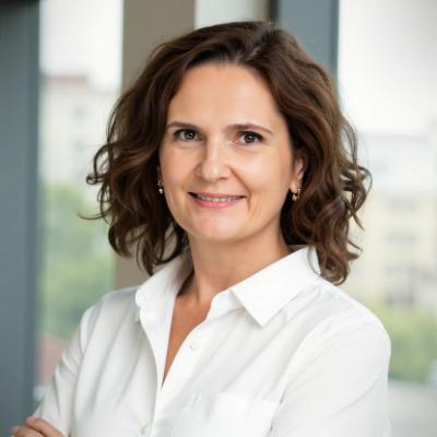 Julia Tol