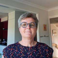 Anne Buzer