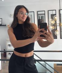 Manucure Clara