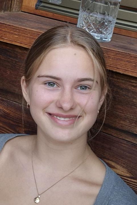 Lea Käsbohrer