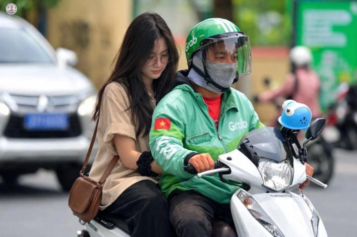 NỖI NIỀM DÂN DEV CHẠY GRAB