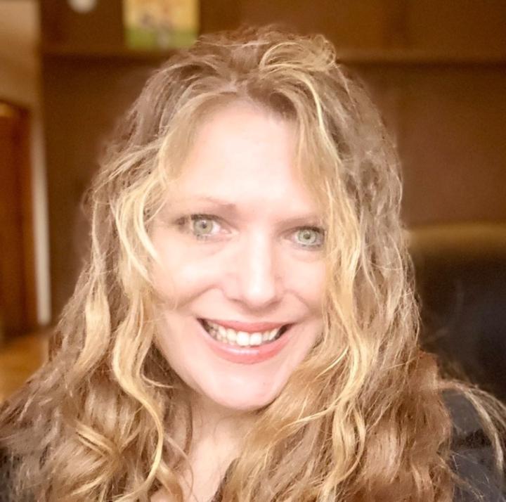 Christine Lynch