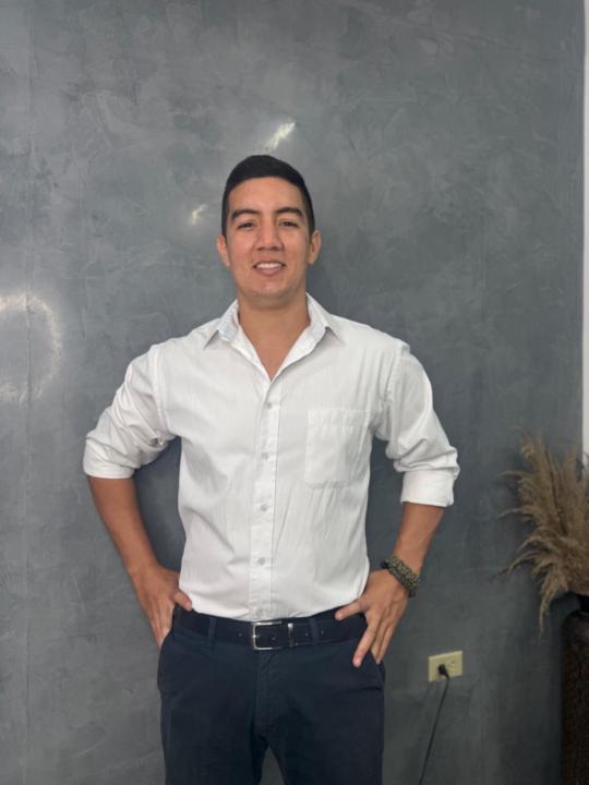 Fernando Aveiga