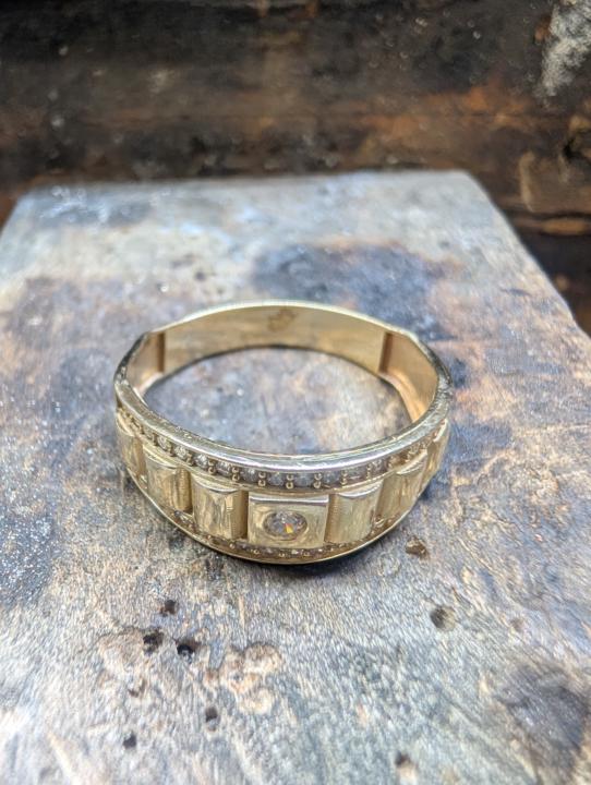 Size down with hollow sides