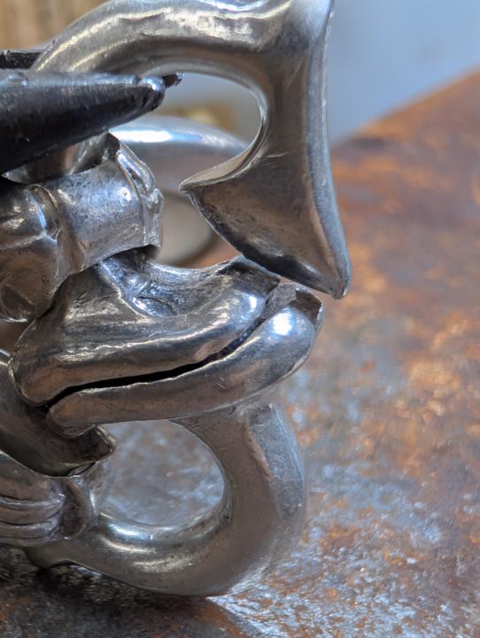 Extra classroom for polishing at the bench 