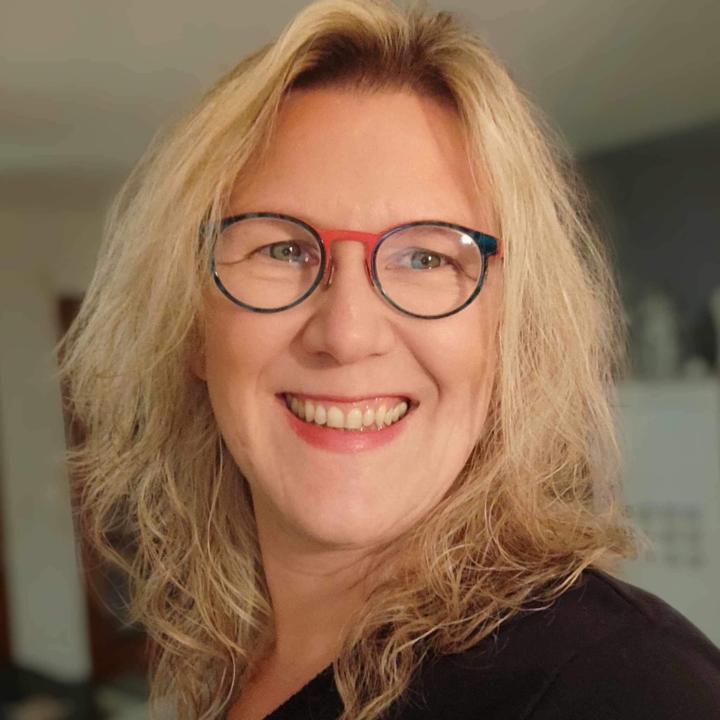 Manuela Staab