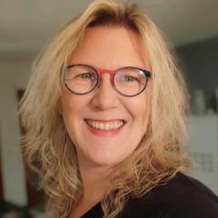 Manuela Staab
