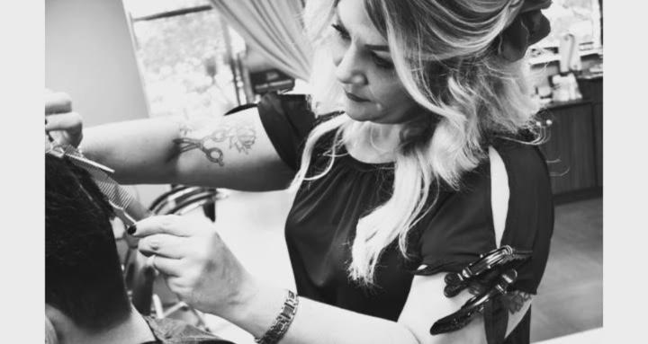 Master Colorist & Hair Cutting