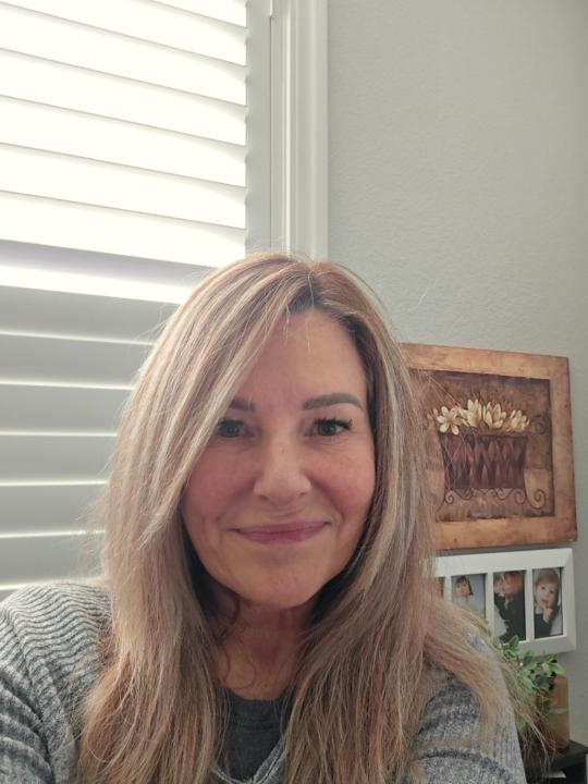 Lisa Toth