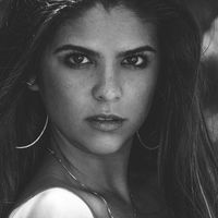 Andrea Flores