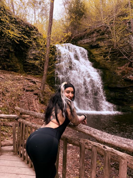 Melanie Avila