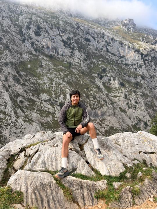 Adrian Mateos