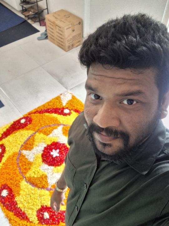 Roshan K r