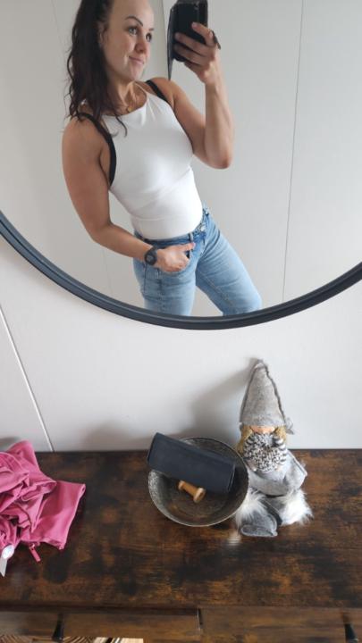 Sara Thorsteinsdottir