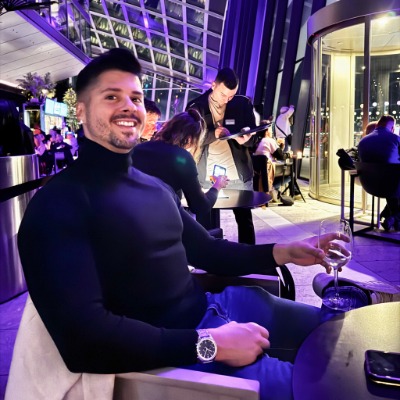 Marc De Azevedo