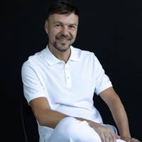 Антон Цовма