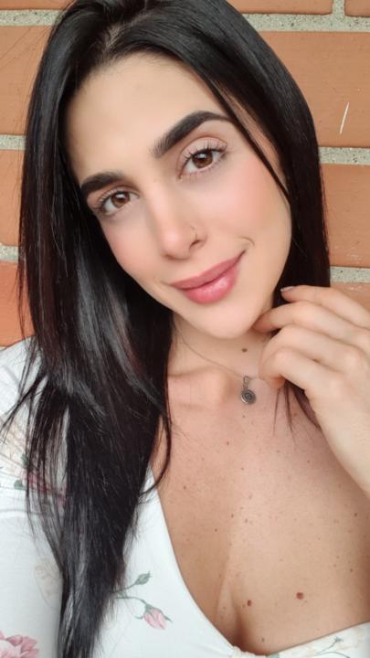 Laura Garces Correa