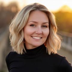 Stephanie McColly