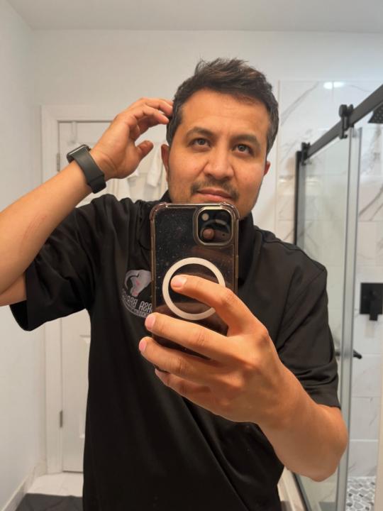 Hector Olivarez