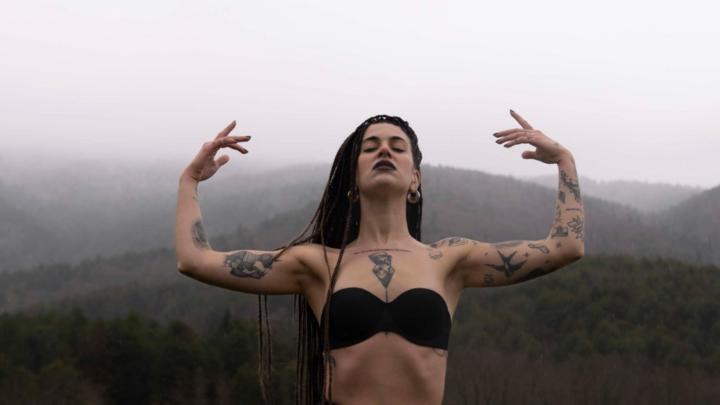 Elina Tiny