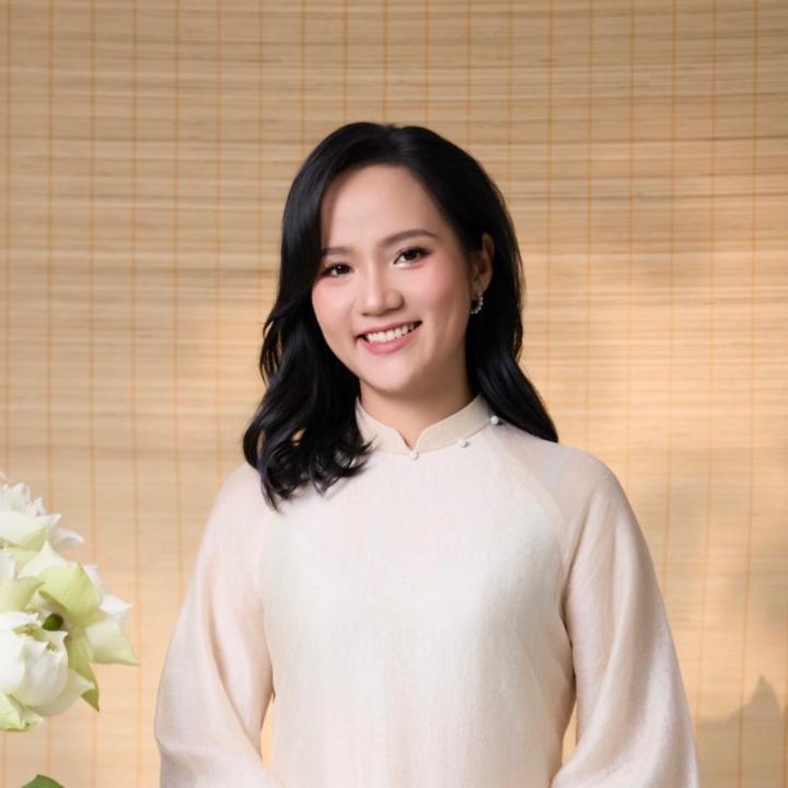 Đinh Nguyễn Hồng Hà
