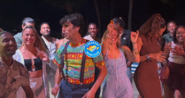 L'Heartist Music Club