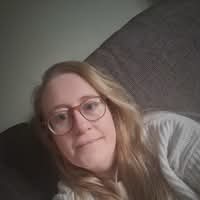 Lyndsey Janes