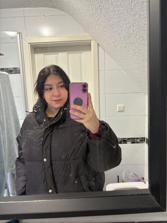 Özge Karabulut