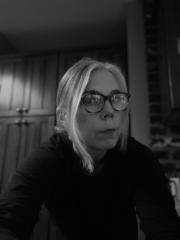 Carrie Wilton