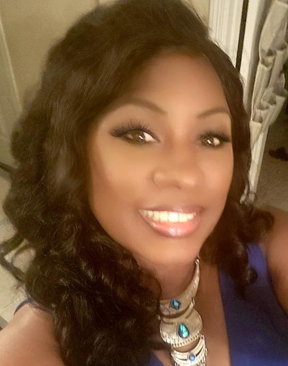 Leslie Curtis-glanton