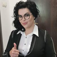 Гергана Ангелова - Екип Юли Тонкин