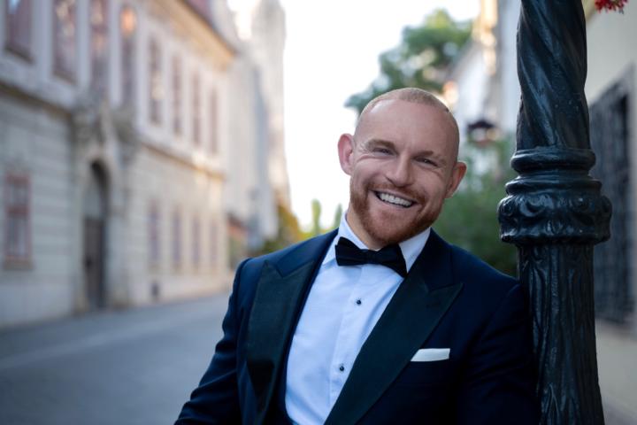 Lawrence Van den Abeele