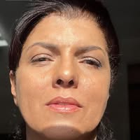 Elaine Batista