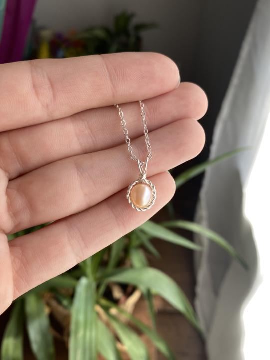 Twisted Wire Bead Pendant + Silver & Pearls 😍