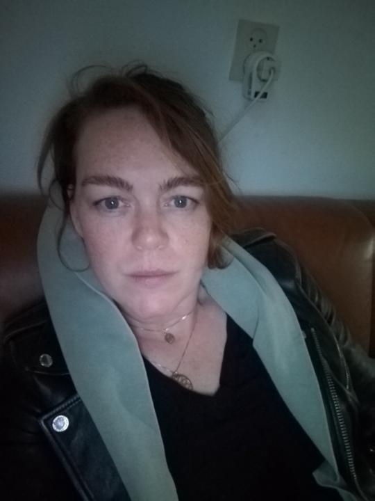 Elin De Leeuw