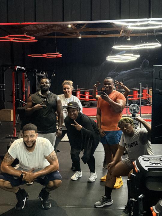 6 AM checking in 💪🏾!