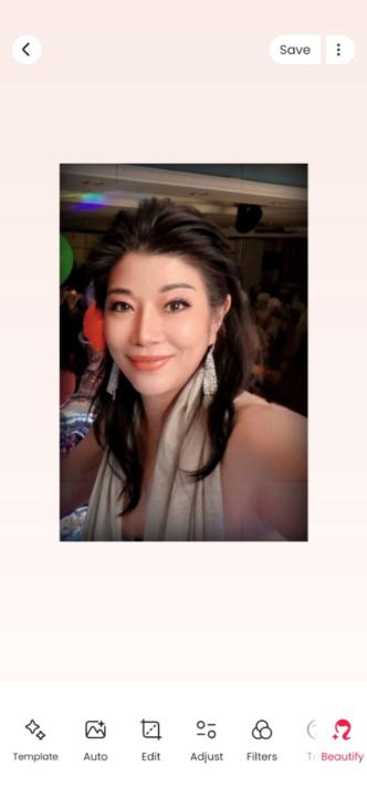 蔓姈 李