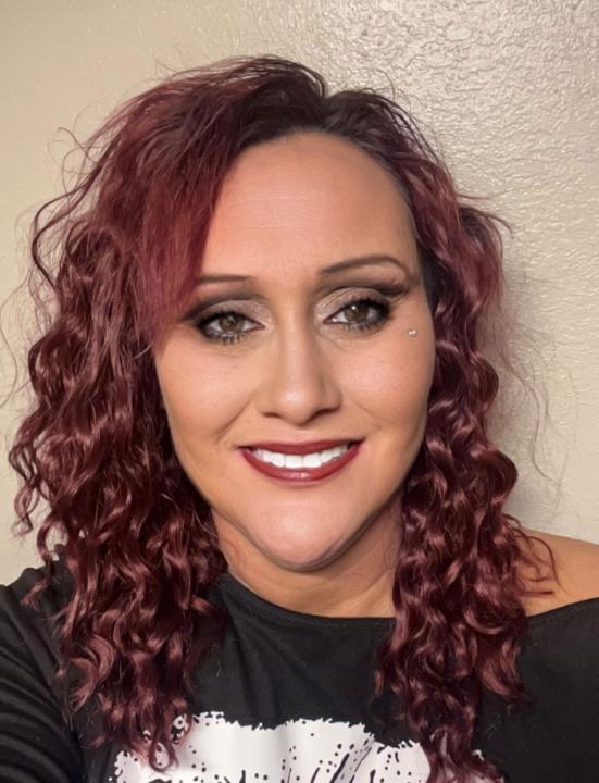 Larissa LaDeaux