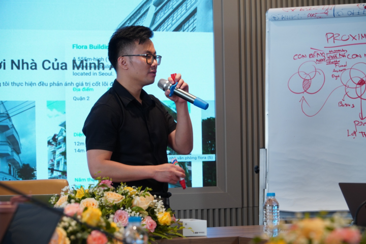 Hầu hết chúng ta đều sai khi nghĩ “phải giỏi mới kiếm được tiền từ tri thức”