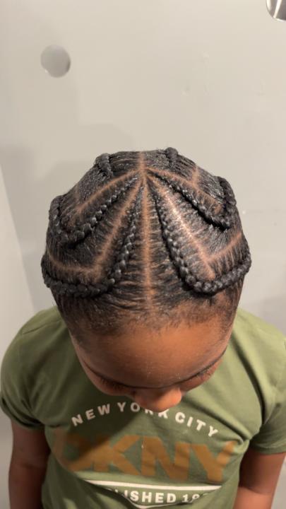 I am a braider in Michigan. I thought I’d come on and share my work.