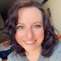 Mandi Hundley